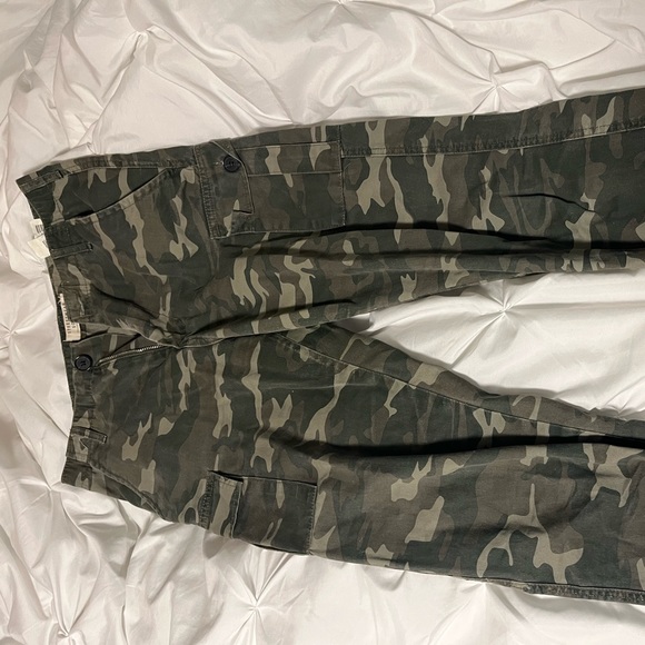 high rise baggy camo joggers - Picture 1 of 8